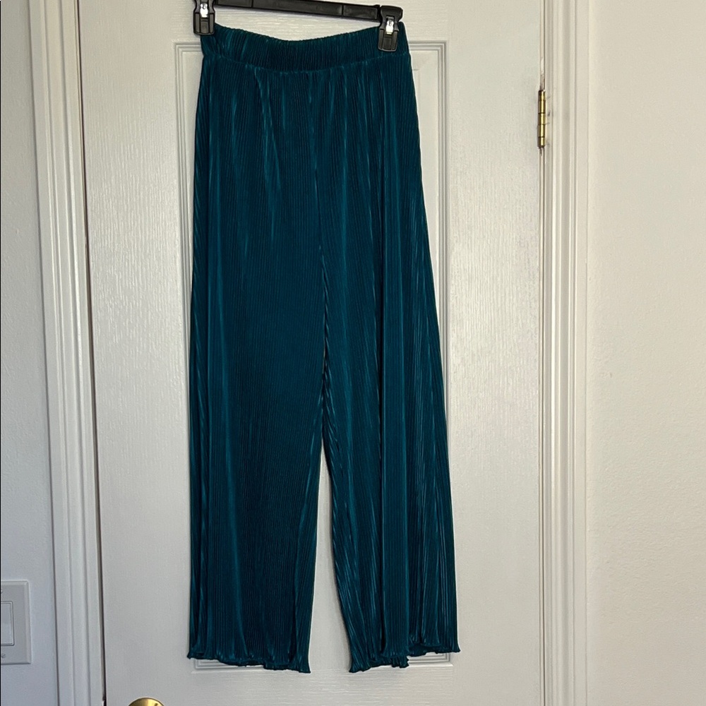 G/FORE Teal Cropped Pants